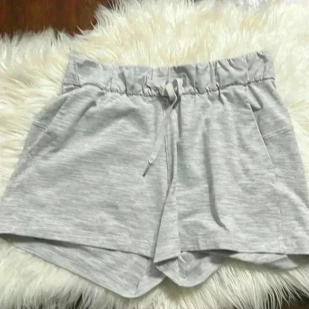 Lululemon on the fly short